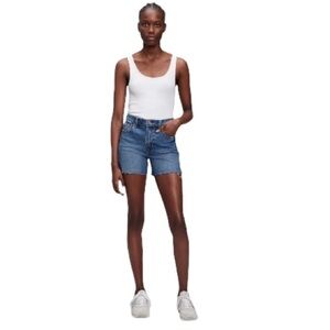Gap New With Tags Medium Wash Raw Hem Mid Rise Size 30/10 Tall Denim Shorts
